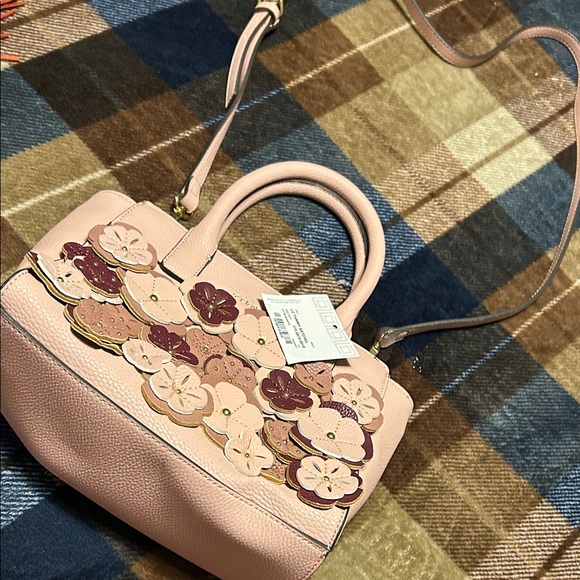 Liz Claiborne Pink and Burgundy Floral Satchel - Picture 11 of 12